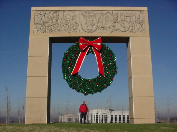 14’ wreath with 6’ wide, w/ Additional 3D bow with 9’ tails