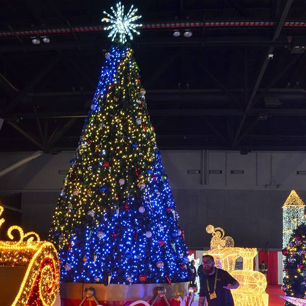 RGB Panel Tree (Pixels)